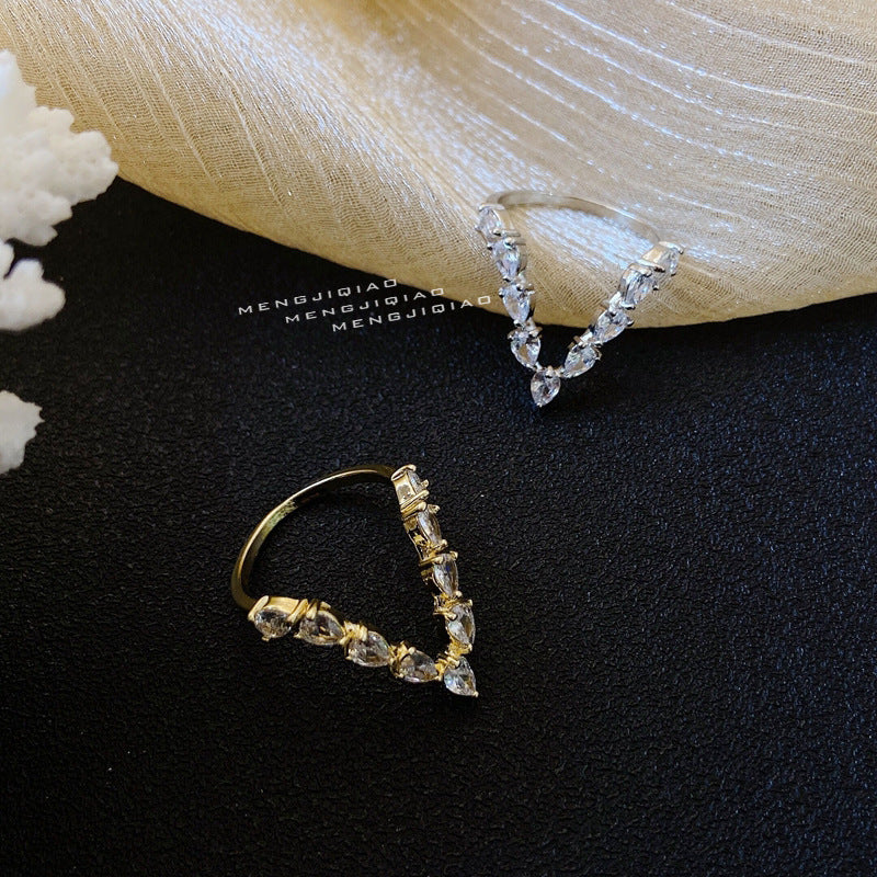 Premium Quality 18k Gold Plated Minimalist CZ Zircon Unique Design Ring For Women