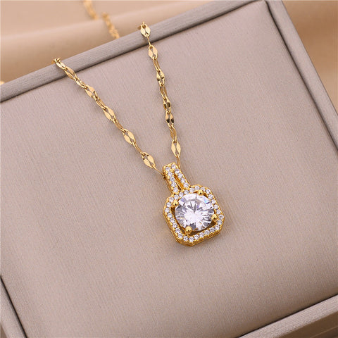 Elegantly Shimmering Moissanite Pendant Chain Necklace - A Captivating Trend for Women