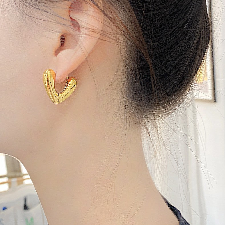 Minimalist Heart Shape 18k Gold Plated Stainless Steel Hoop Earrings for Women