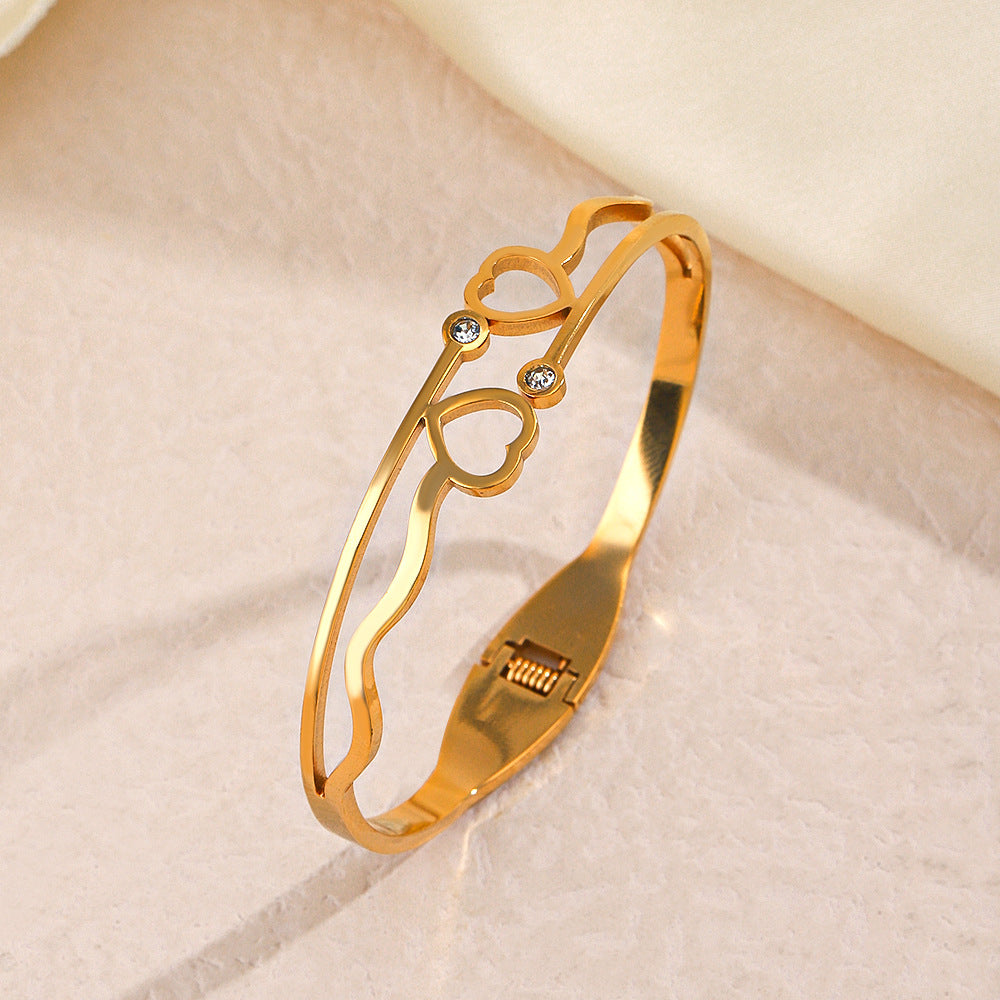 18K Gold Plated Stainless Steel Heart Shaped Waterproof Bangle Bracelet for Women