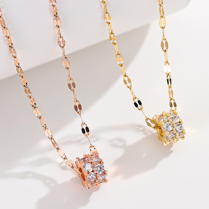Opulent Zircon Choker Fashionable Roman Pendant Necklaces in Gold and Silver Tones for Women