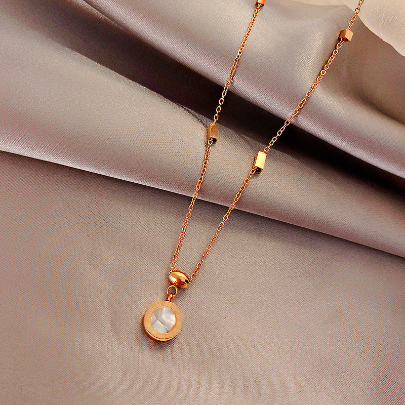 Exquisite 18K Gold-Plated Roman Numeral Timeless Elegance Necklace for Women