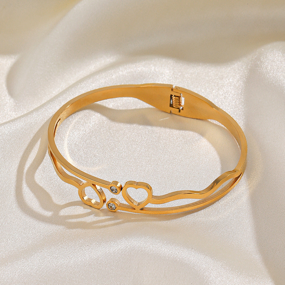18K Gold Plated Stainless Steel Heart Shaped Waterproof Bangle Bracelet for Women
