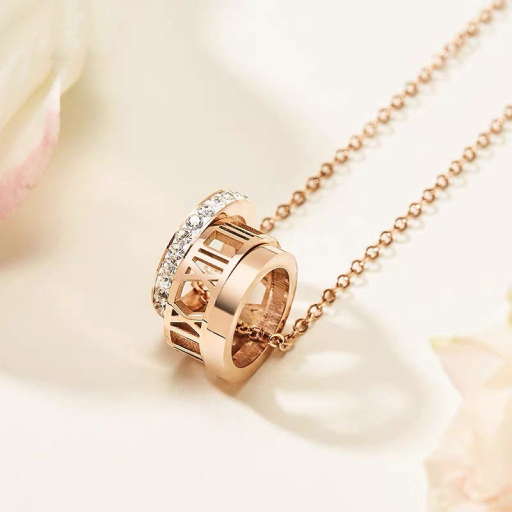 Roman Numerals Zircon Pendant Necklace Exquisite Double Loop Design in Rose Gold Titanium Steel – A Beautiful Jewelry Gift for Women
