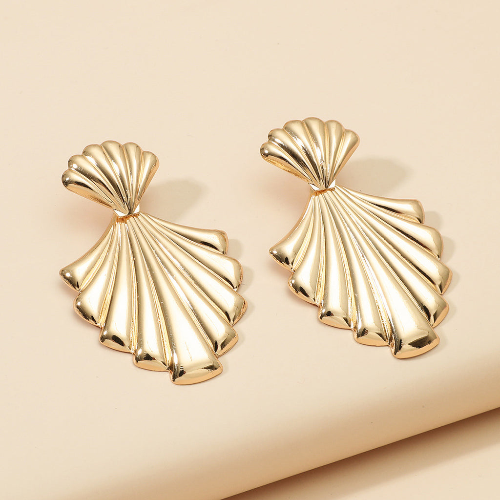 Latest Design Gold Plated Wave Simple Women Earrings