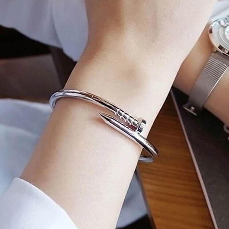 Stainless Steel Gold-Plated Anti Tarnish Nail Bracelet for Women