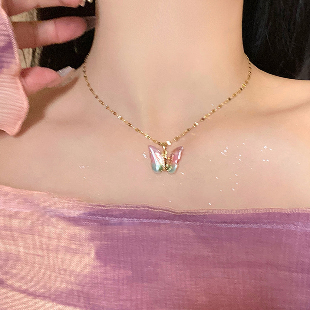 Gold Fantasy Butterfly Necklace for Women – Sweet Color Resin Diamond Clavicle Chain, Elegant Fashion Accessories