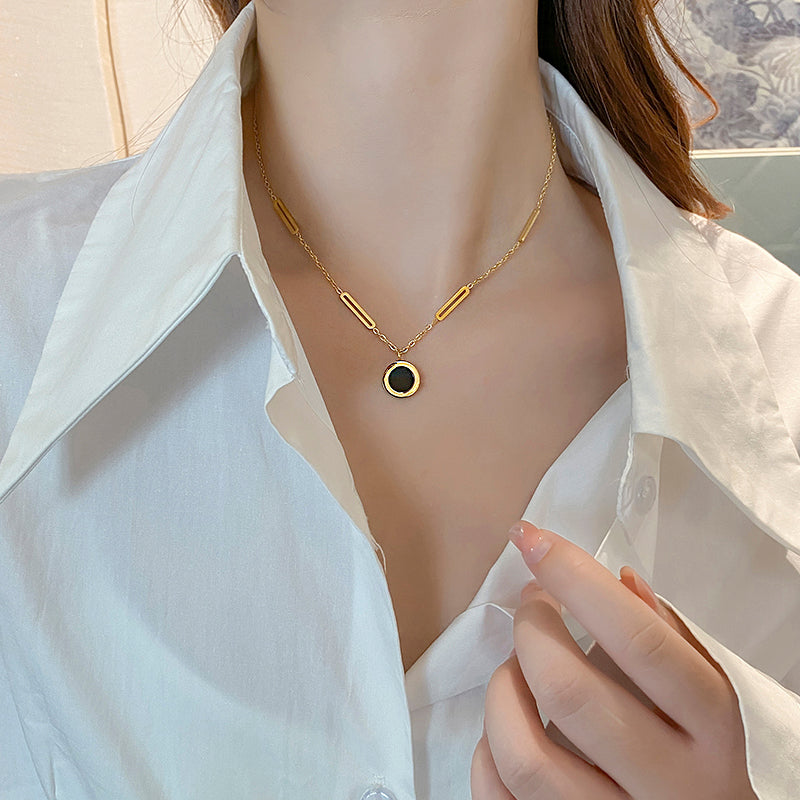 Chic Korean Jewelry Roman Numeral Disc Pendant Necklace in Timeless Titanium Steel – Monochrome Elegance for Unique Women's Style