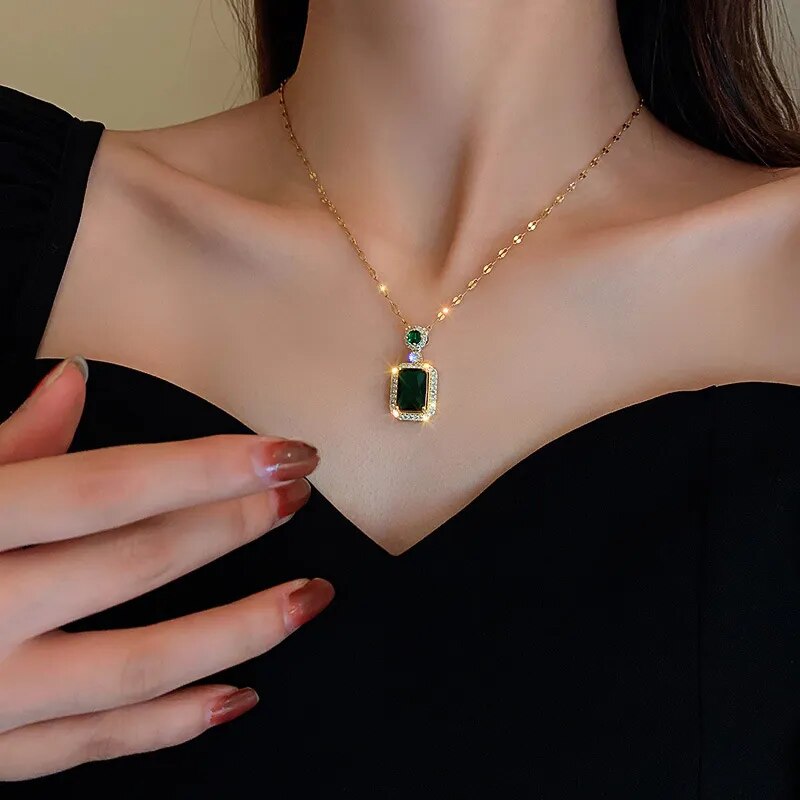 Elegant Emerald Geometric Earring and Necklace Set Designed for Women