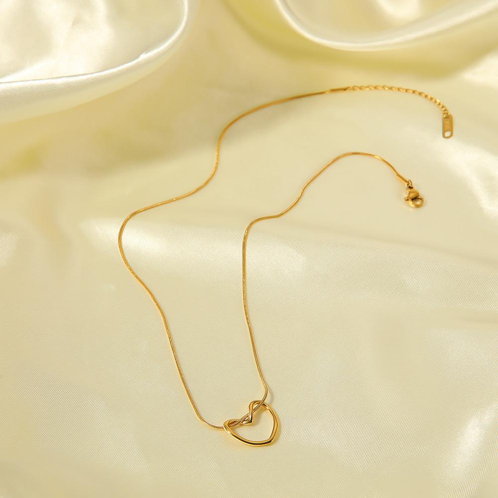 Gold Plated Heart Pendant Anti Tarnish Necklace for Women