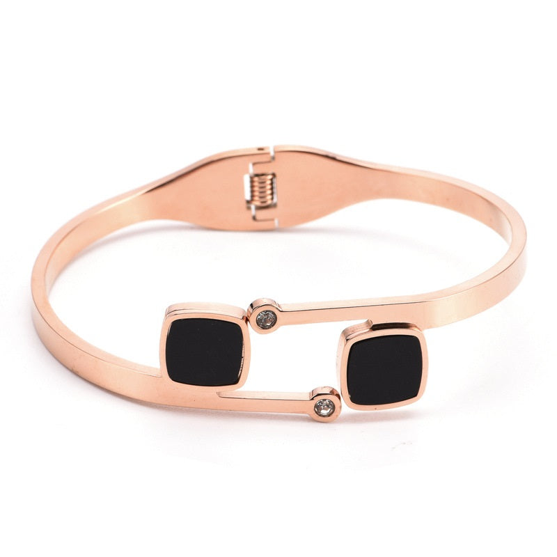 18K Gold Plated Stainless Steel Black Shell Double Cube Clasp Bangle Bracelet for Women