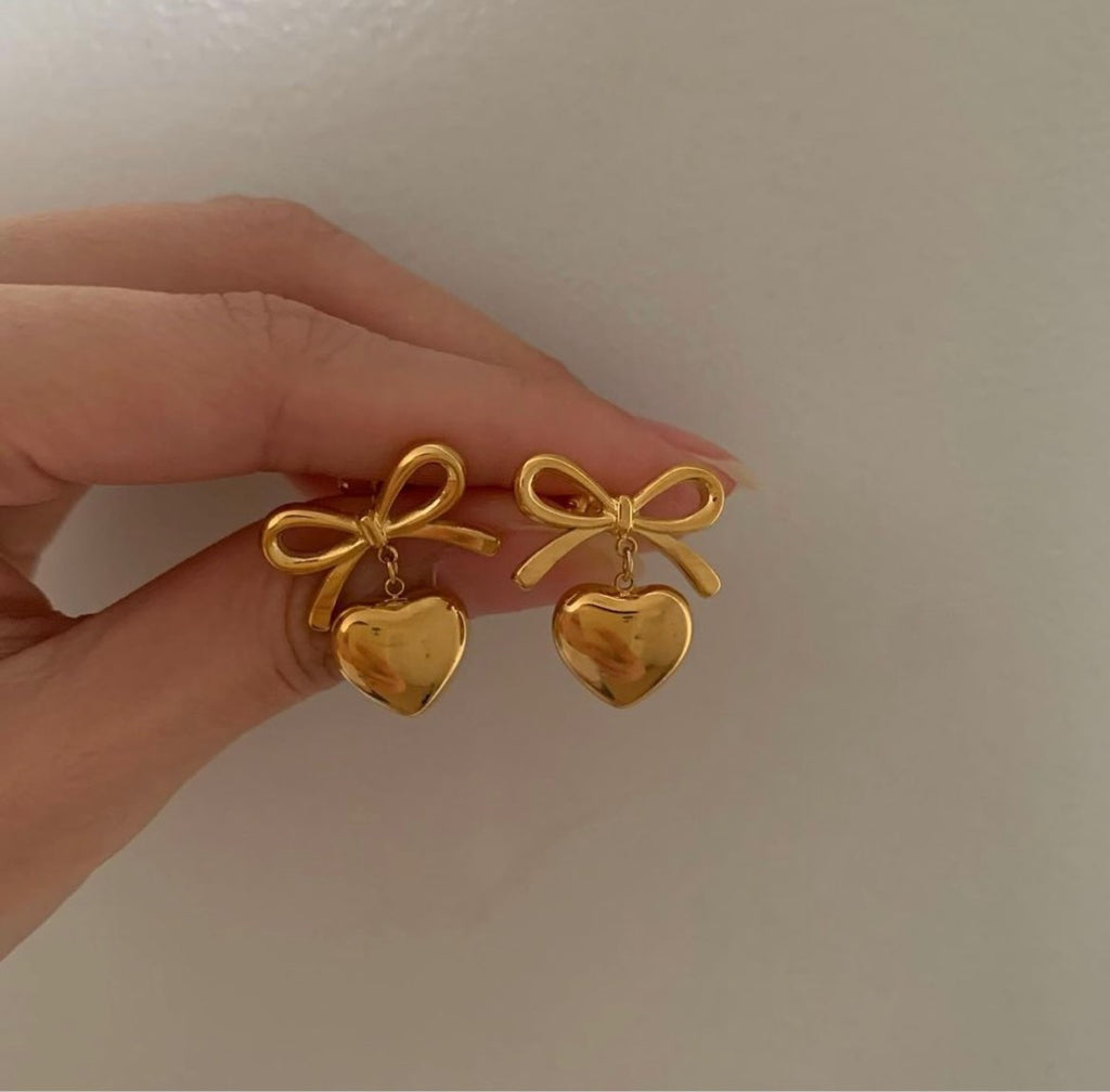 Gold-Plated Anti-Tarnish Bow-Heart Themed Earrings for Women