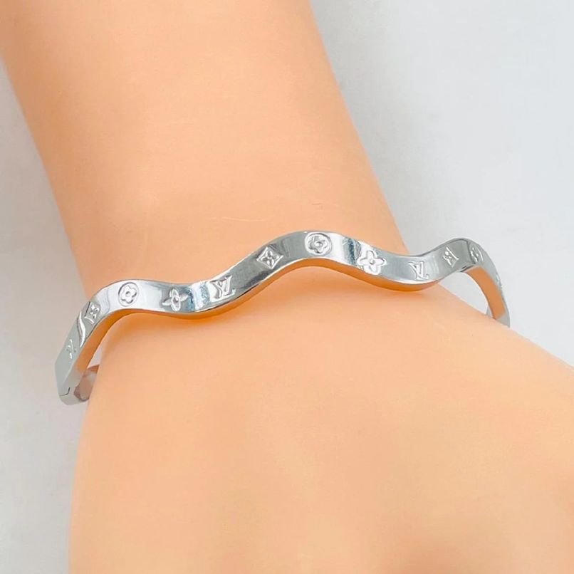 Twisted Curly Silver Stainless Steel Engraved Openable Kada Bracelet - Stylish and Versatile Accessory for Women