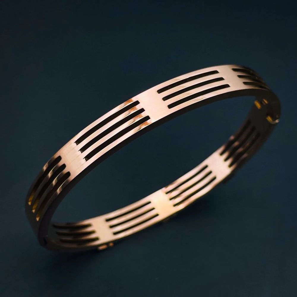 Premium Quality Stainless Steel Gold Plated Fashion Bracelet Bangle for Women