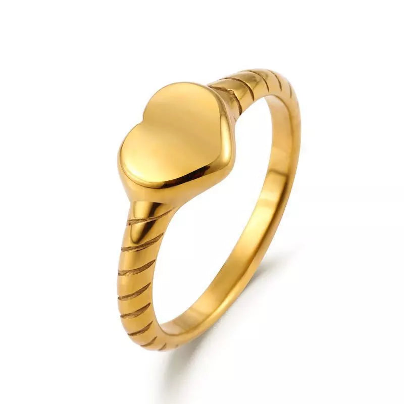 Fashion Ring Shape Non Tarnish 18K Gold Plated Stainless Steel Twisted Croissant Dome Heart Ring for Men & Women
