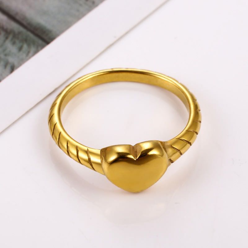 Fashion Ring Shape Non Tarnish 18K Gold Plated Stainless Steel Twisted Croissant Dome Heart Ring for Men & Women