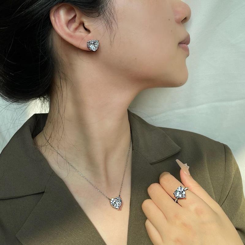 Premium Quality Heart Shape CZ Diamond Stainless Steel Ring for Women