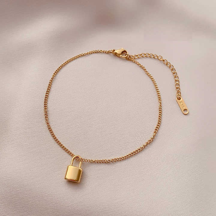 Premium Quality Waterproof 18k Gold Plated Stainless Steel Lock Charm Anklet