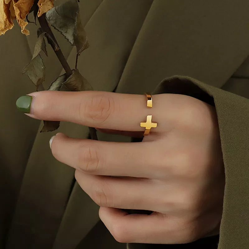 High Quality 18K Gold Plated Stainless Steel Adjustable Size Open Cross Ring for Men & Women